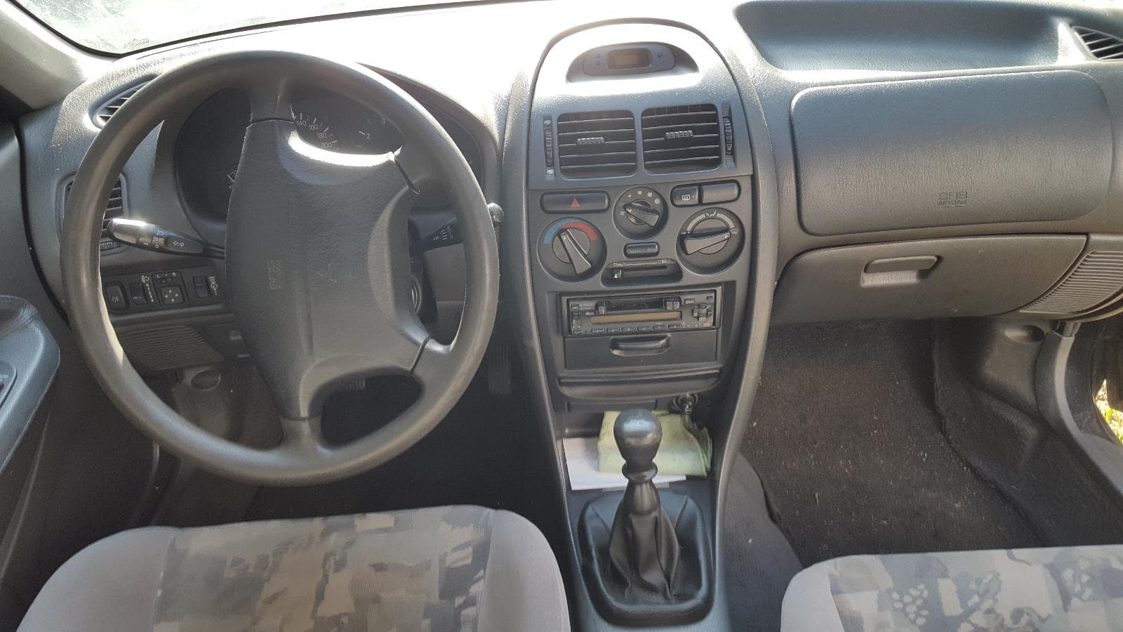 Mitsubishi Carisma — imagem 5