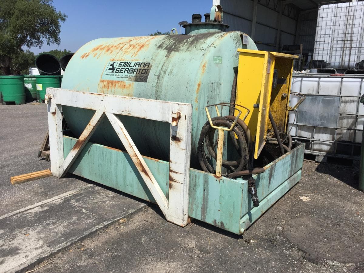Depósito com capacidade para 3000 Lt.