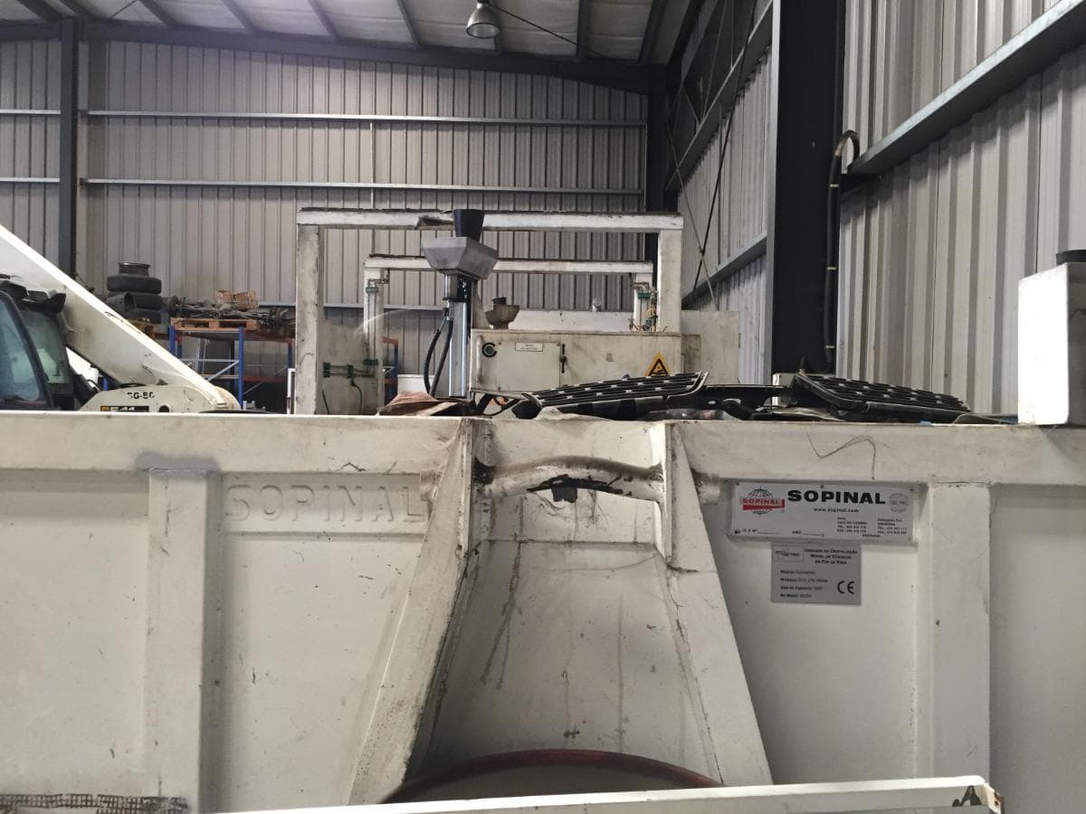 Mobile vehicle decontamination — image 3