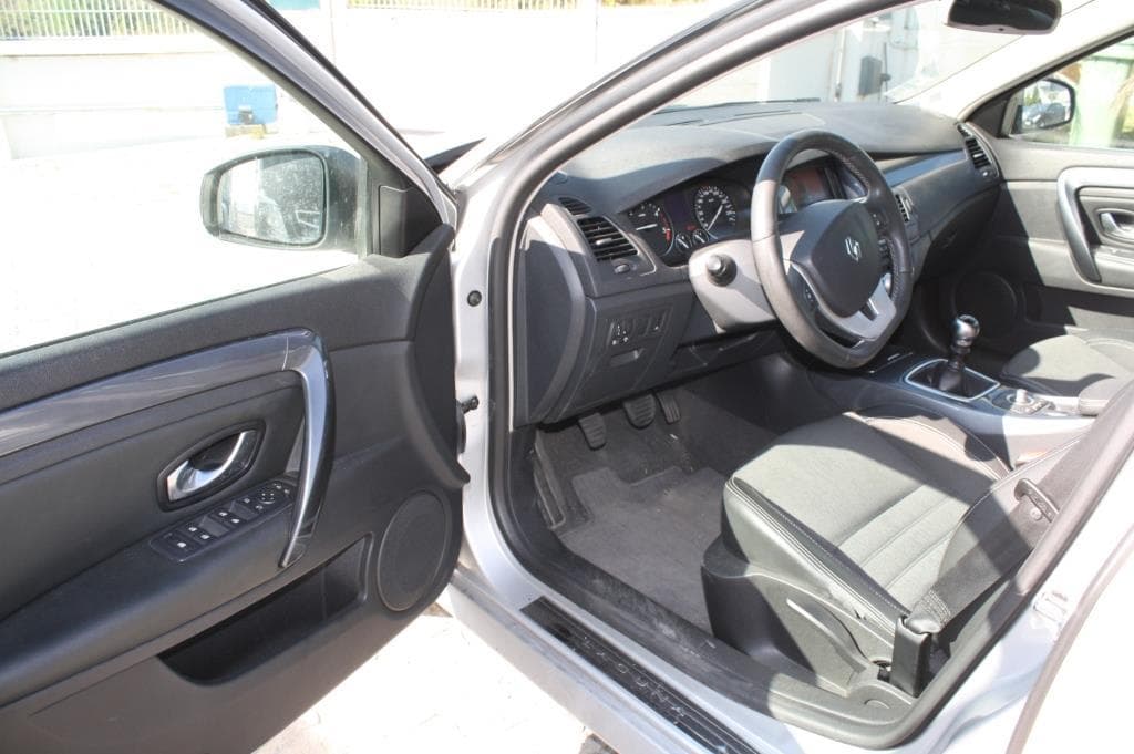 Renault Laguna — imagem 14