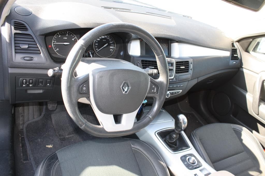Renault Laguna — imagen 5