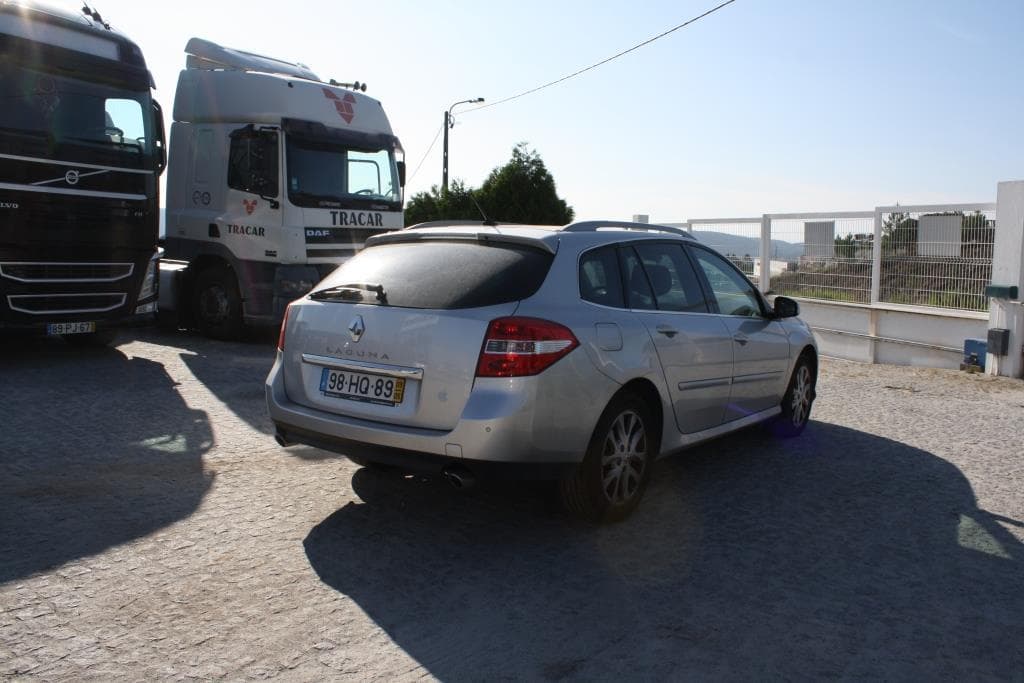 Renault Laguna — imagen 17