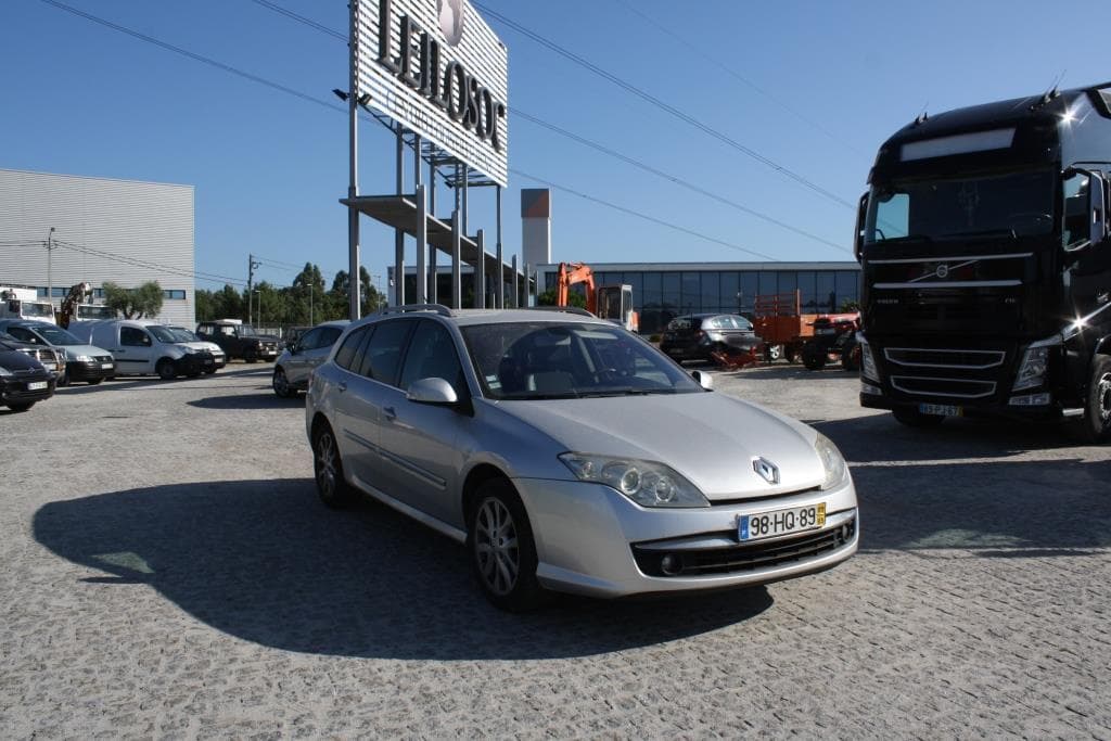 Renault Laguna — imagen 18
