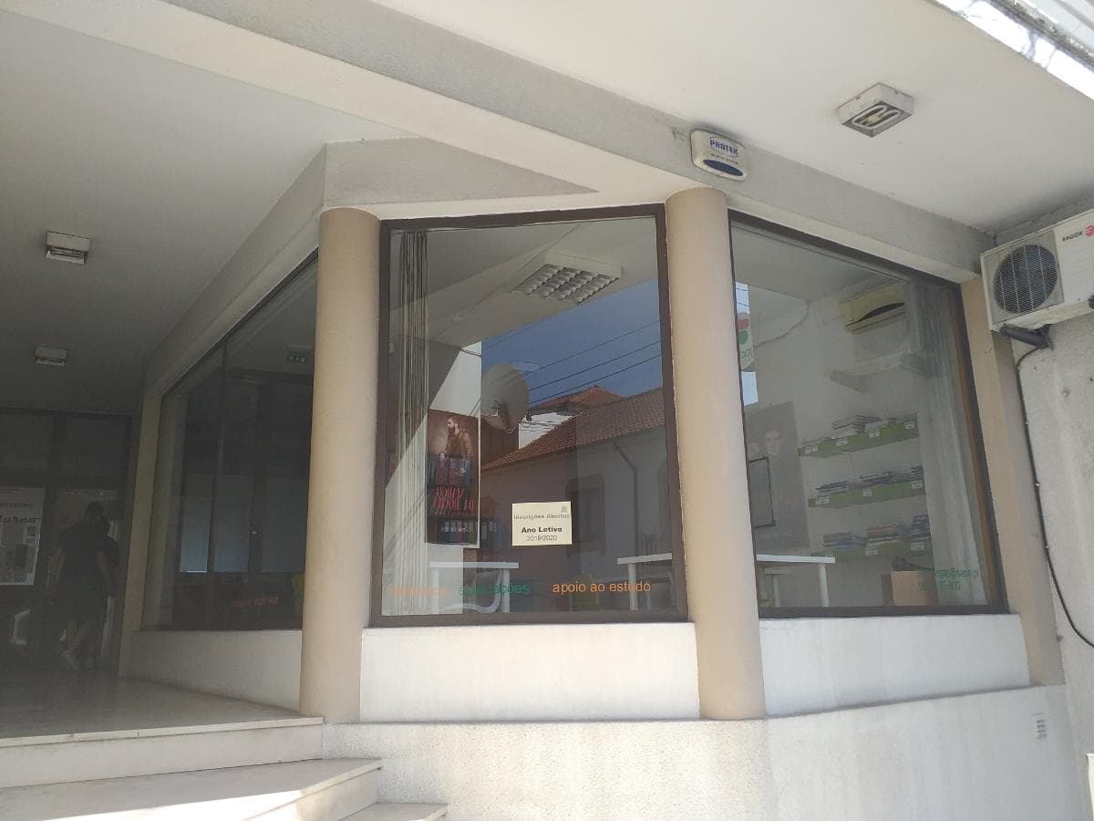 Edifício c/ Apartamento T3 e Lojas · Viana do Castelo — imagem 8