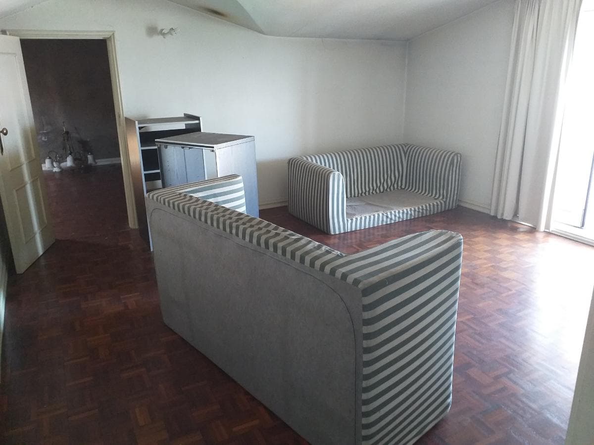 Edifício c/ Apartamento T3 e Lojas · Viana do Castelo — imagem 11