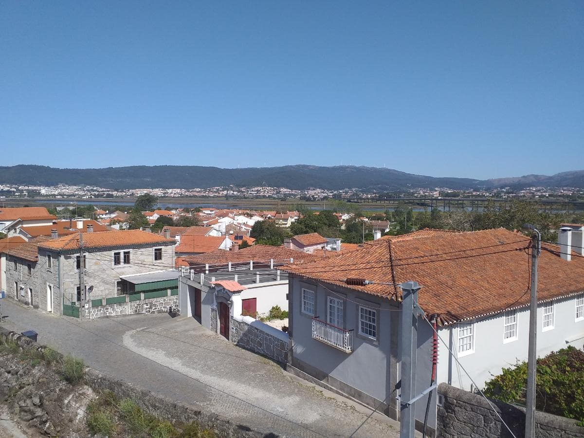 Edifício c/ Apartamento T3 e Lojas · Viana do Castelo — imagem 20
