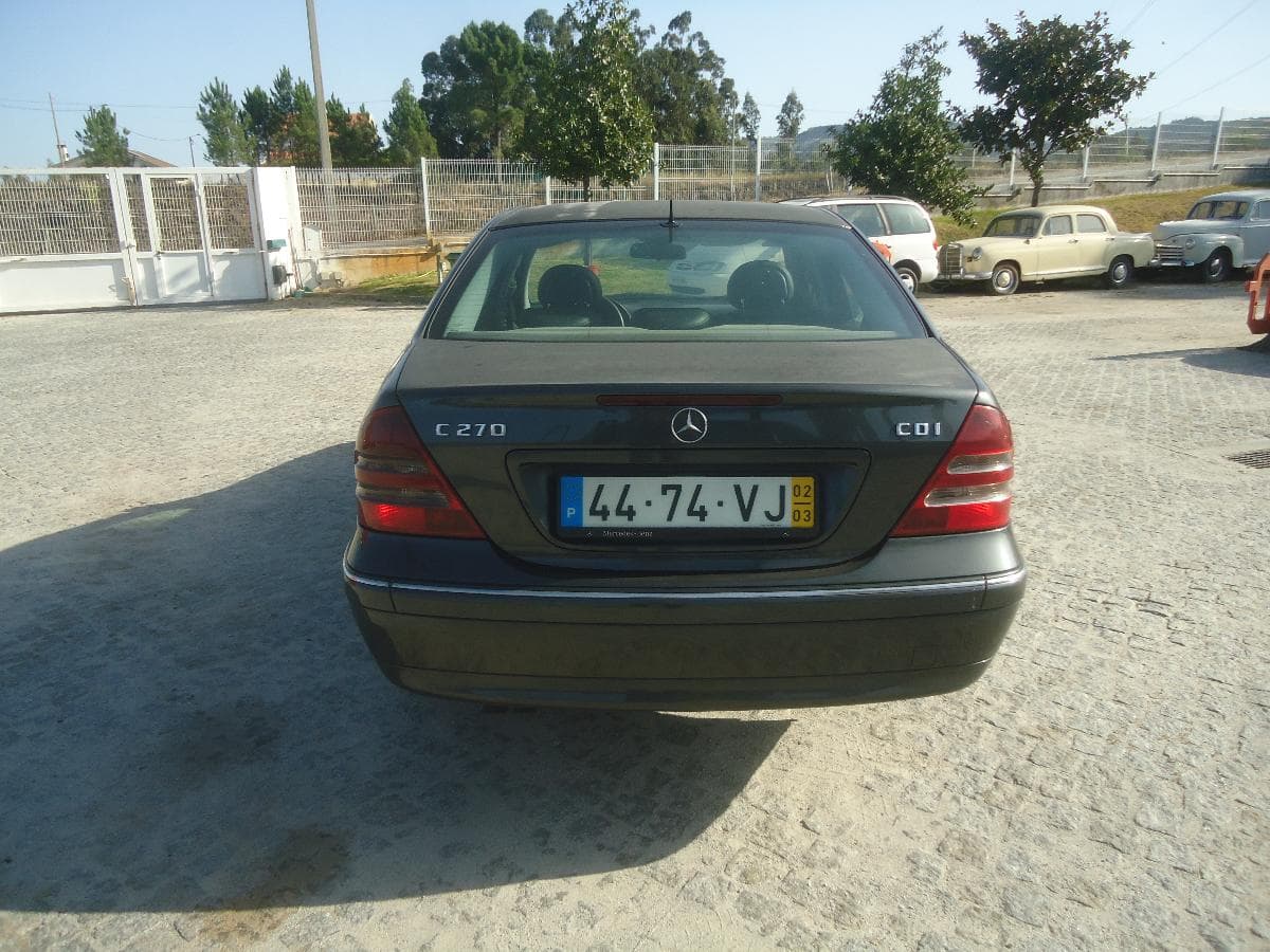 Mercedes-Benz C270, 44-74-VJ · Paredes — imagen 4