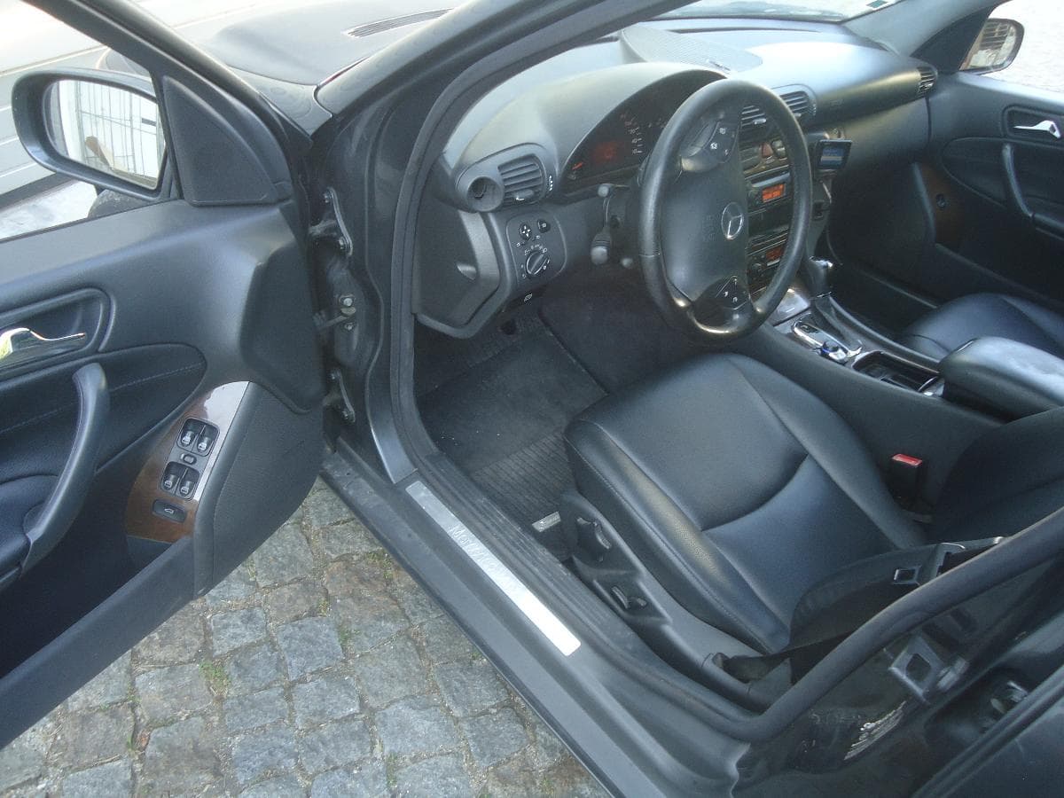 Mercedes-Benz C270, 44-74-VJ · Paredes — imagen 7