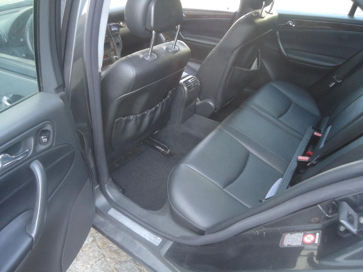 Mercedes-Benz C270, 44-74-VJ · Paredes — imagen 17