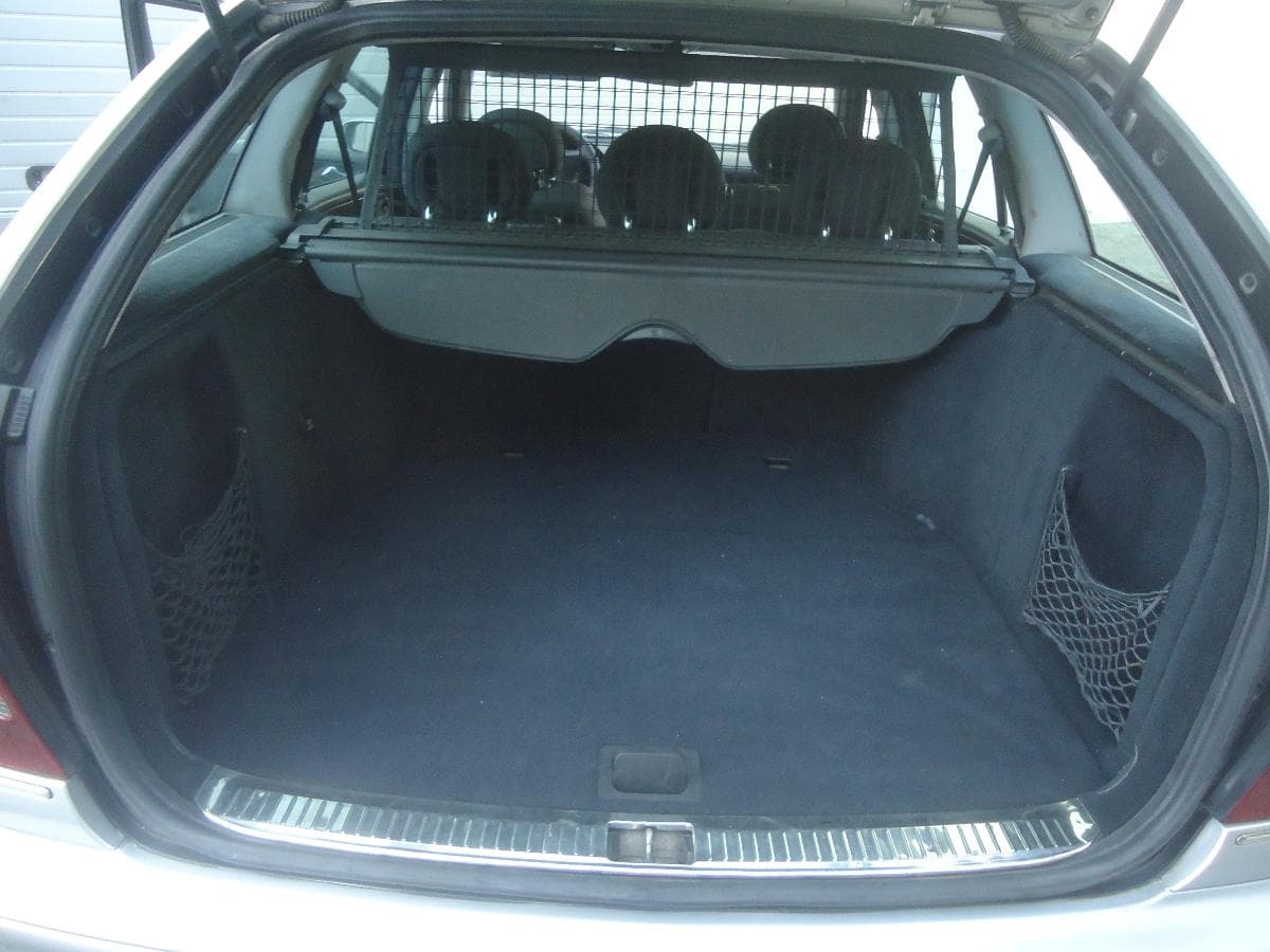 Mercedes-Benz C220, 23-19-SF · Paredes — imagem 15