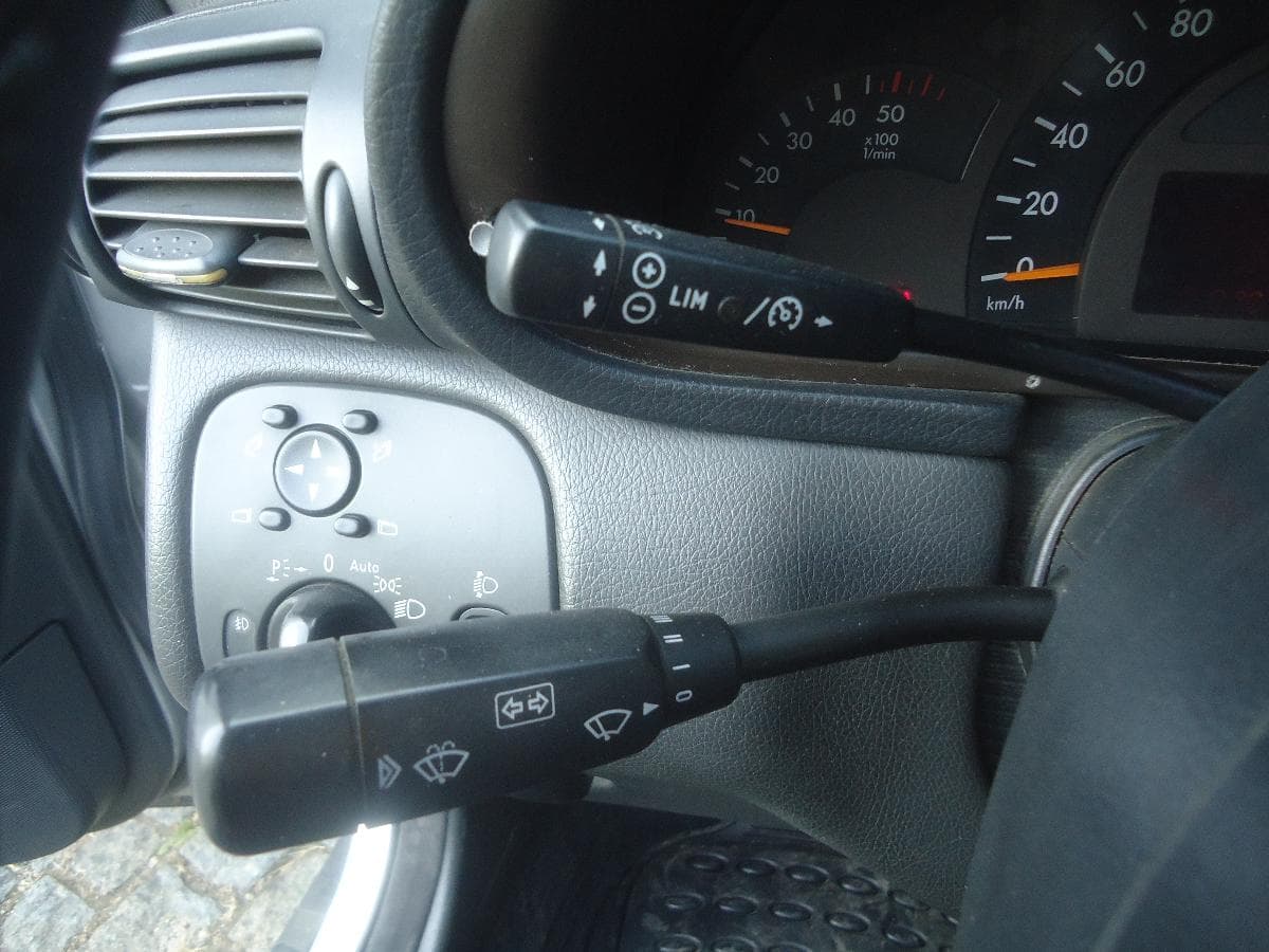 Mercedes-Benz C220, 23-19-SF · Paredes — imagem 16