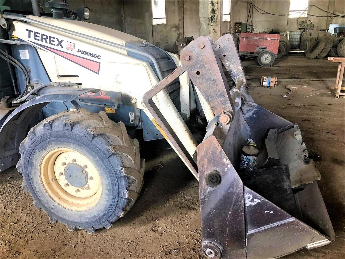 Retroescavadora mixta Terex 860 — imagen 2