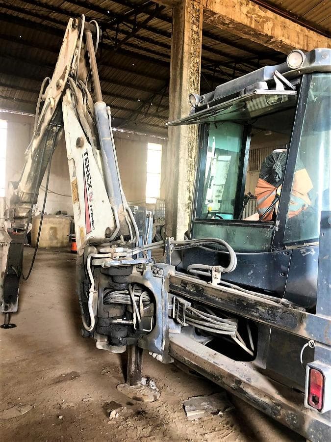 Retroescavadora mixta Terex 860 — imagen 6