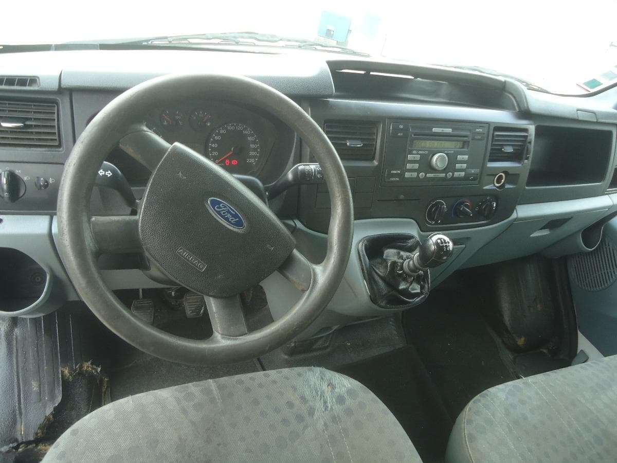 Ford Transit 2.2 TDCI — imagen 11