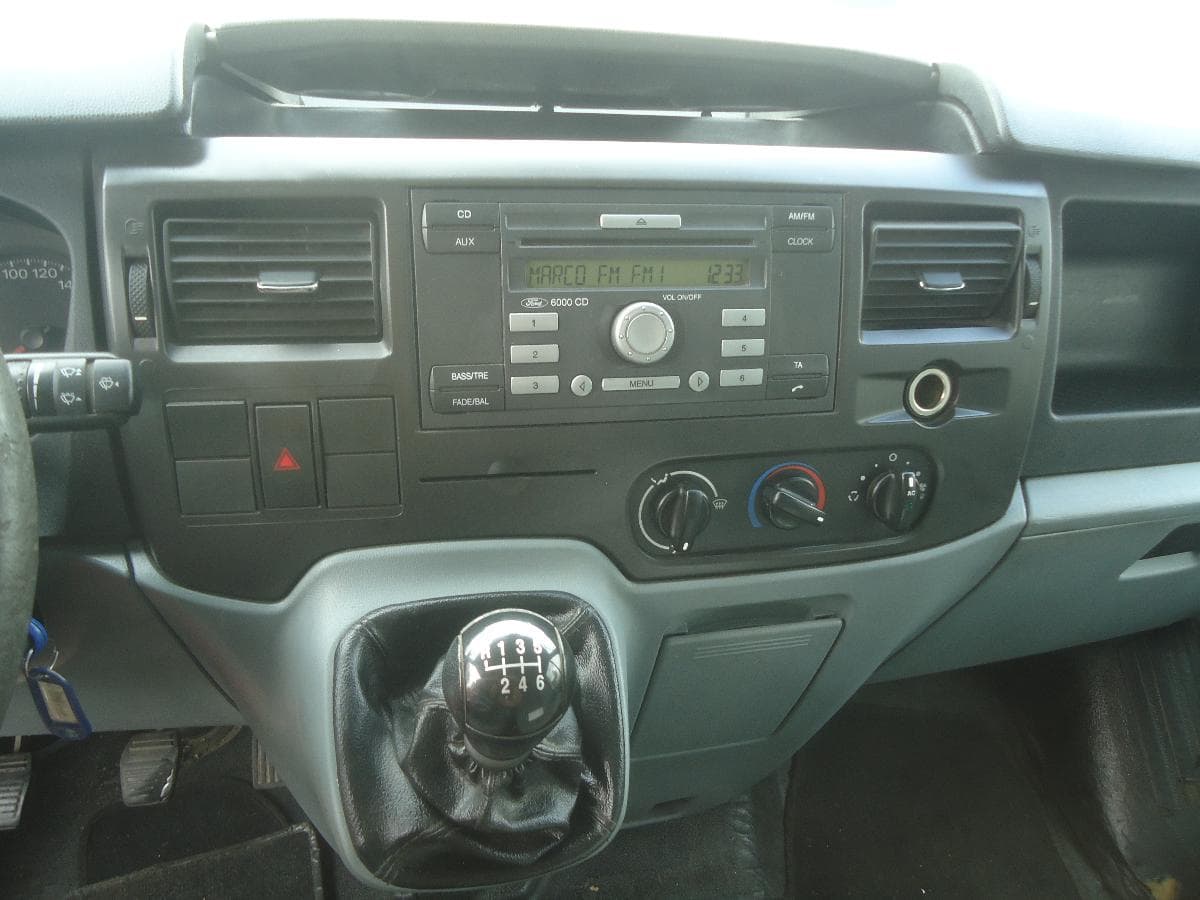 Ford Transit 2.2 TDCI — imagen 13