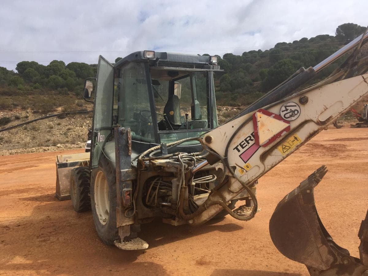 Retroescavadora mixta Terex 760 — imagem 6