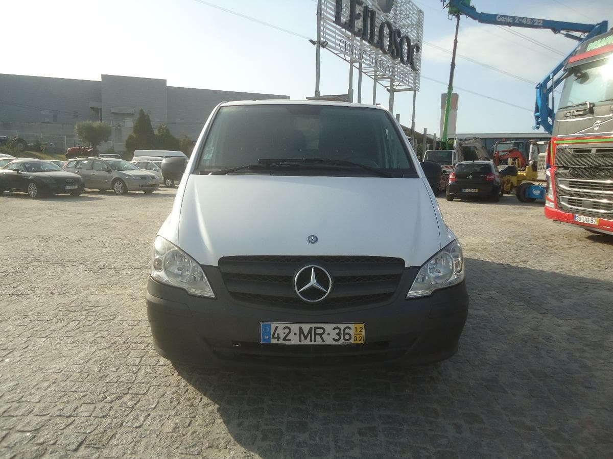 Mercedes-Benz Vito, 42-MR-36 · Paredes — imagem 2