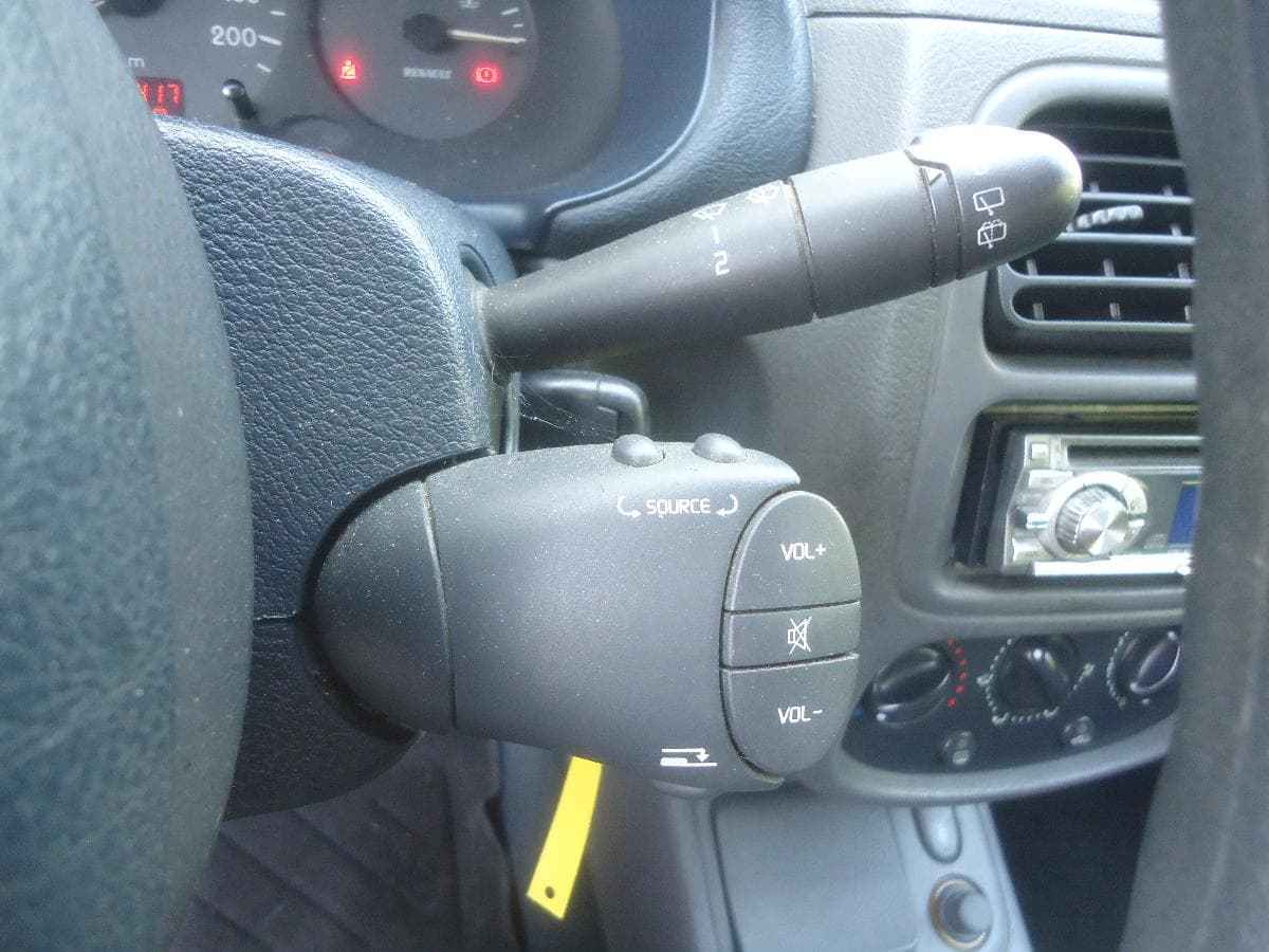Renault Clio 1.9 D, 48-40-NX · Paredes — imagem 14