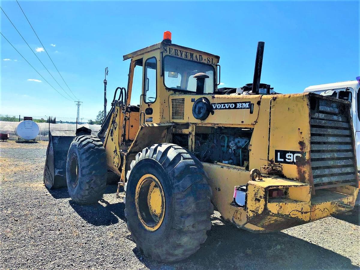 Pala Volvo L90 — imagem 3