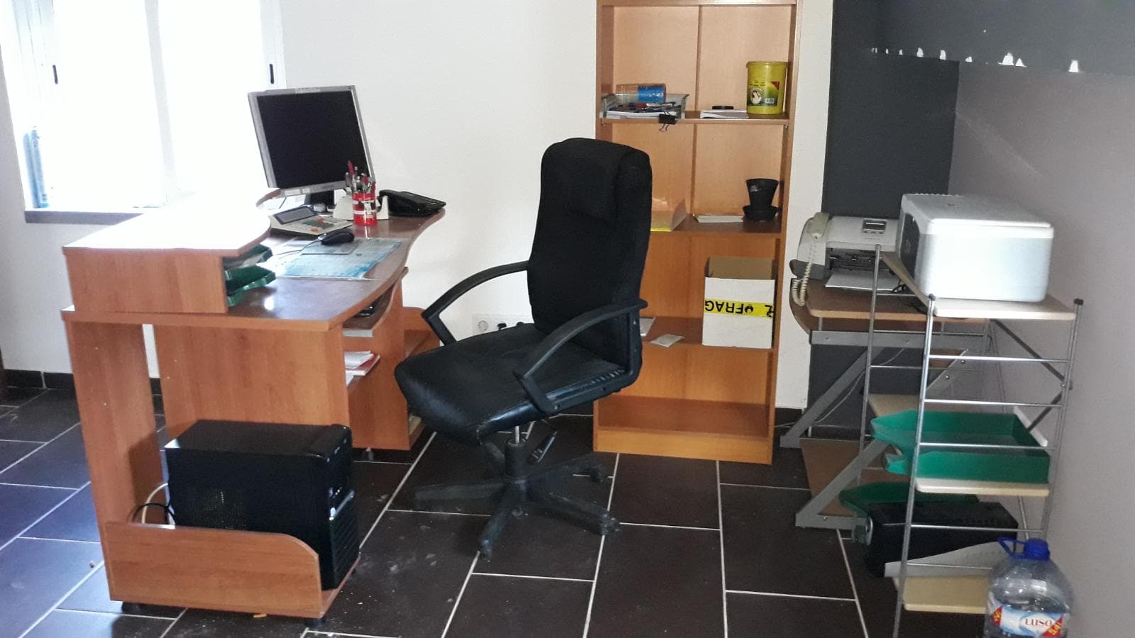 Equipamento Escritório + Stock de existências — imagem 2