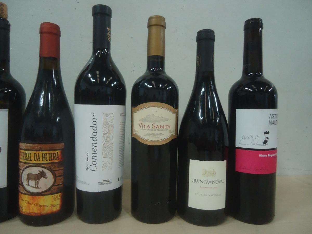 Refrigerador + Lote de Vinhos — image 3