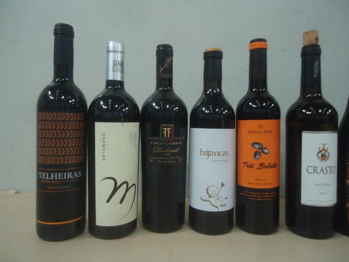 Refrigerador + Lote de Vinhos — image 13