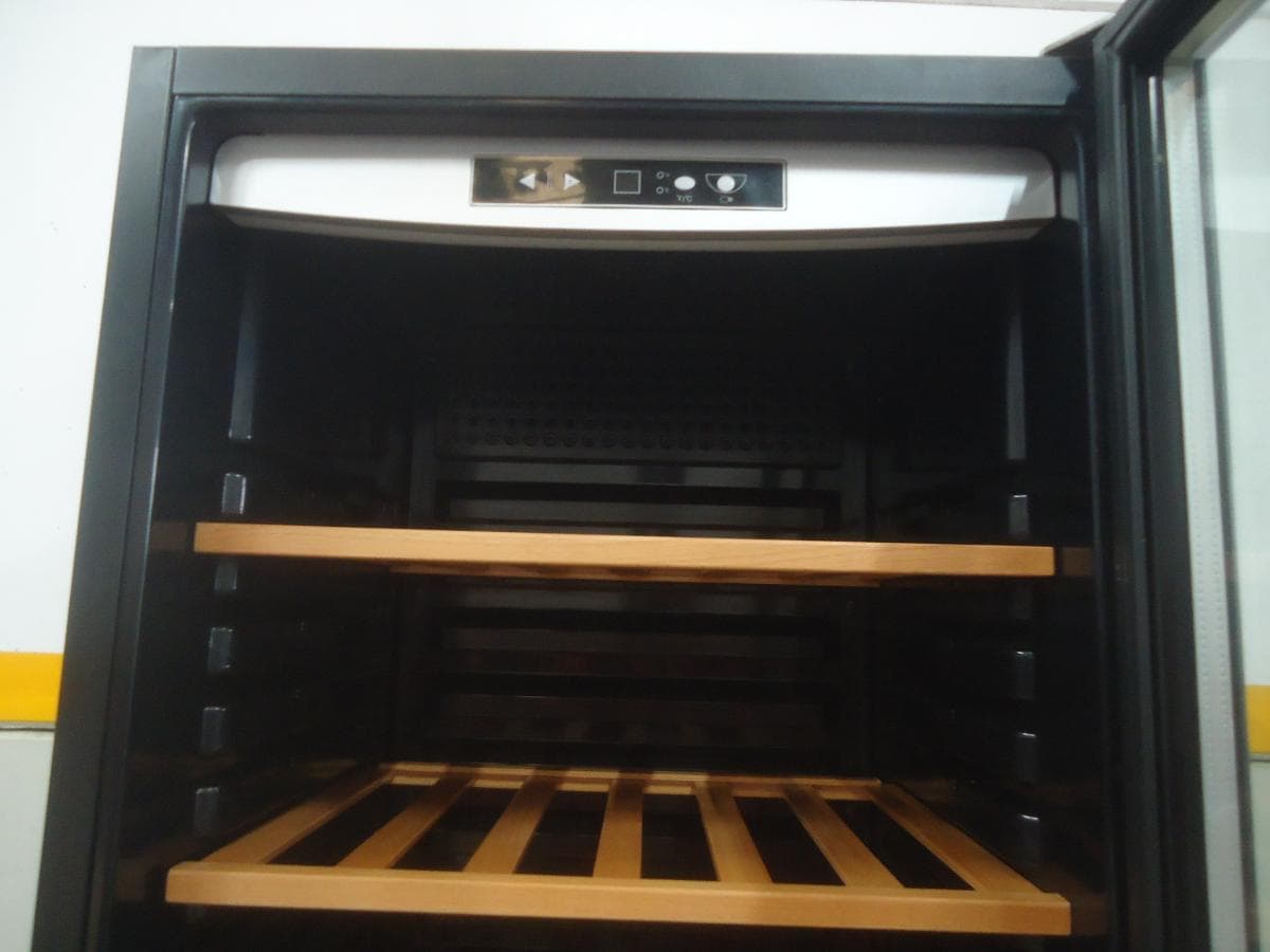 Refrigerador + Lote de Vinhos — image 6