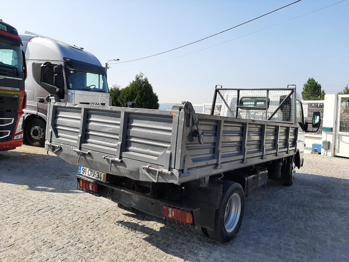 Mitsubishi Canter Tribasculante — imagem 4