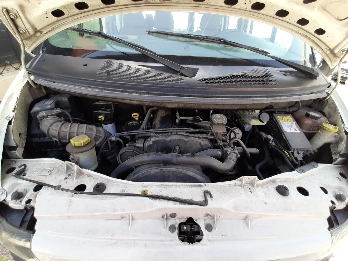 Ford Transit 2.4 TDCI — imagem 15