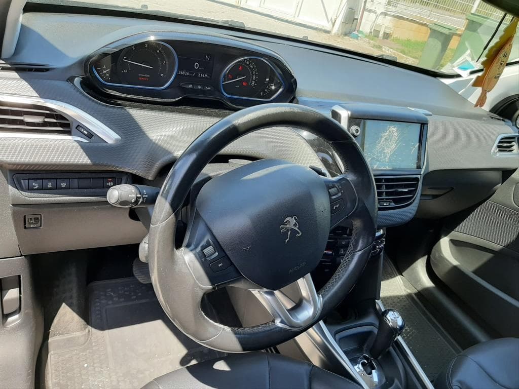 Peugeot 2008 1.6 HDI — imagen 10