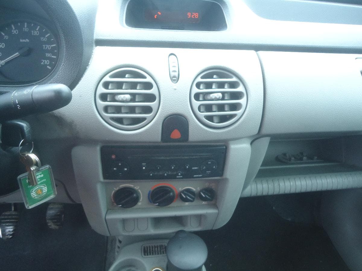 Renault Kanggo, 33-CO-60 · Paredes — imagem 11