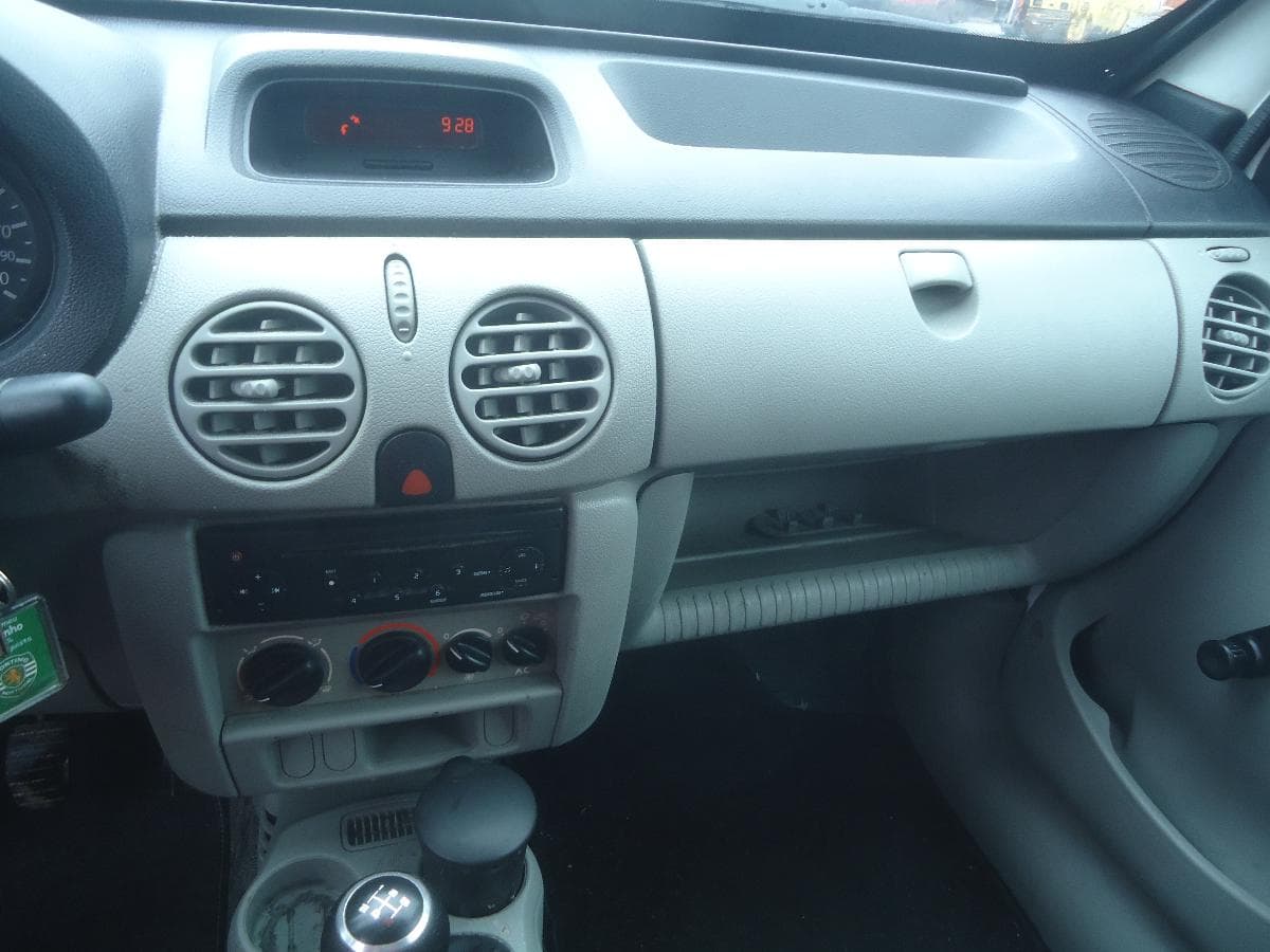 Renault Kanggo, 33-CO-60 · Paredes — imagem 12