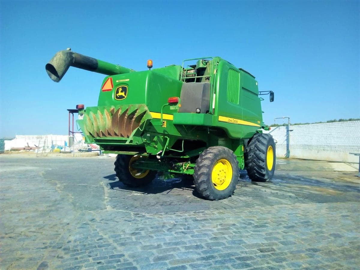 Máquina Cosechadora John Deere