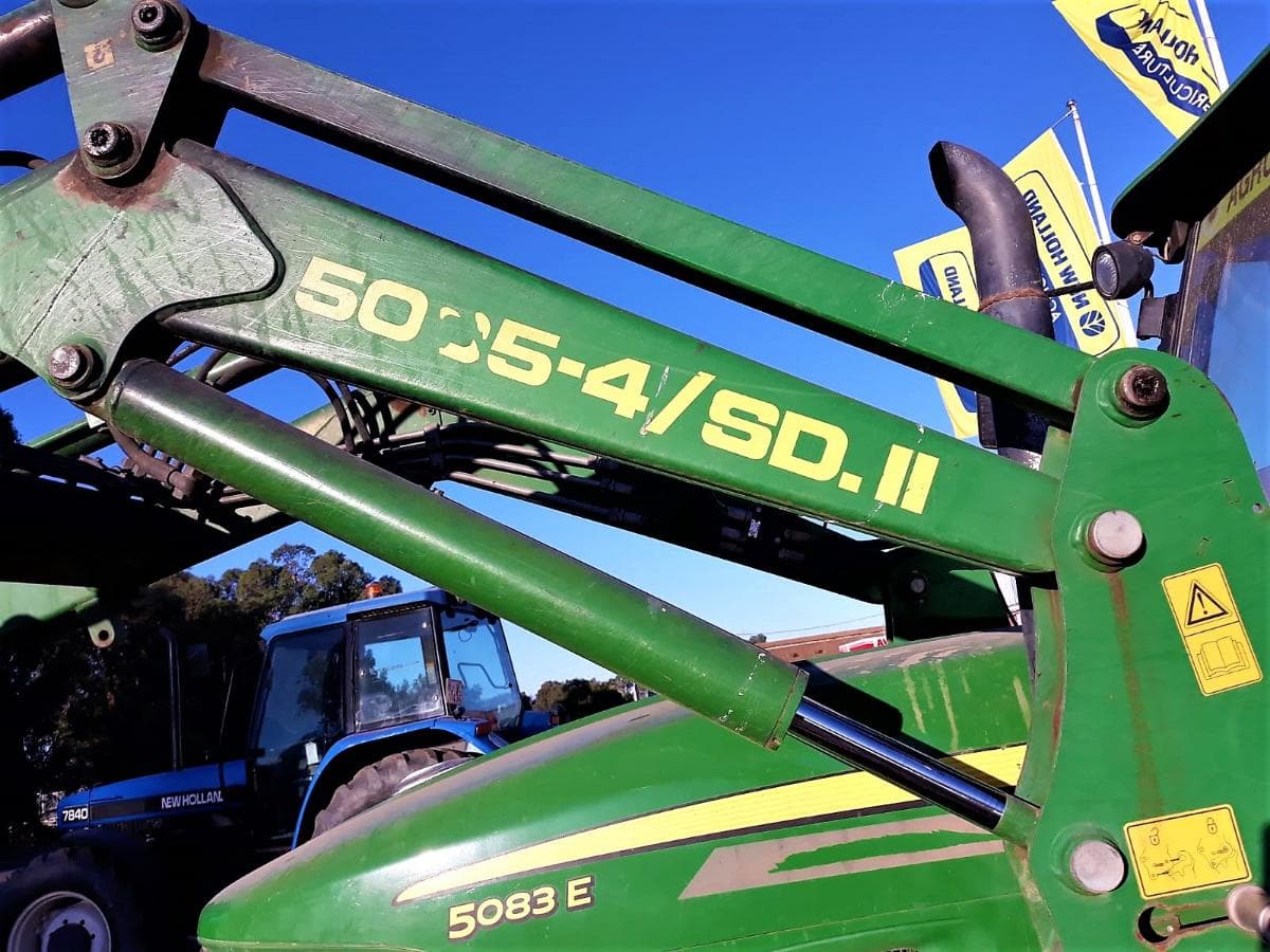 Tractor agricola J. Deere 5083 — image 5