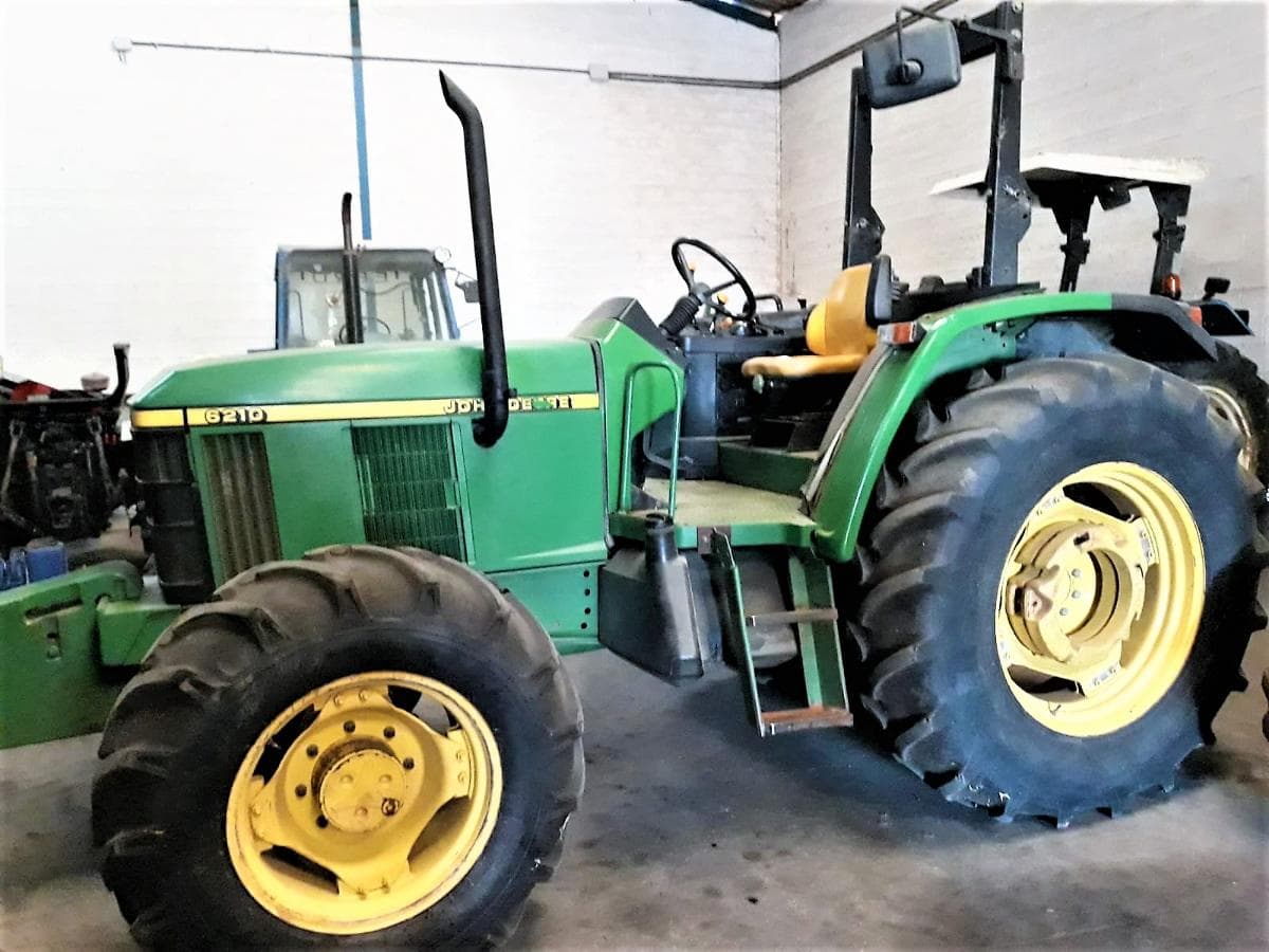 Trator agricola J Deere 6210 — imagen 3