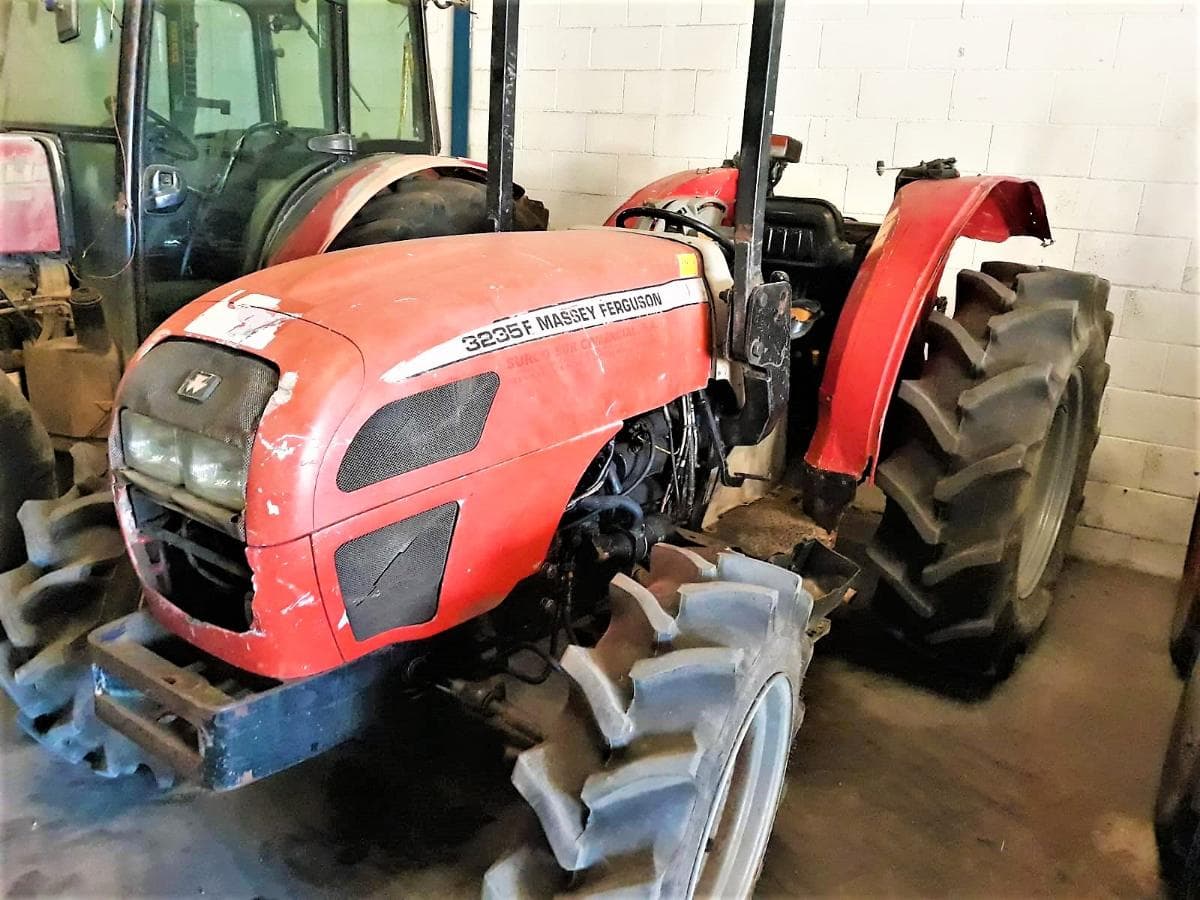 Tractor agricola Massey Ferguson