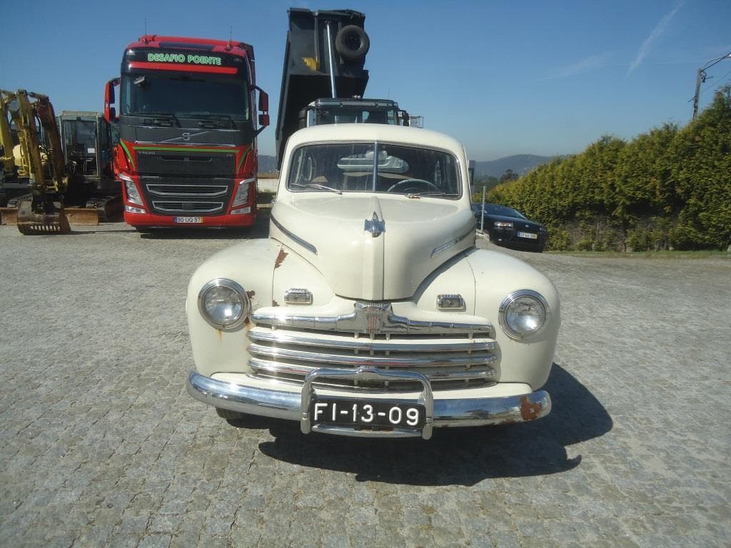 Ford 100 CV V8 — imagen 2