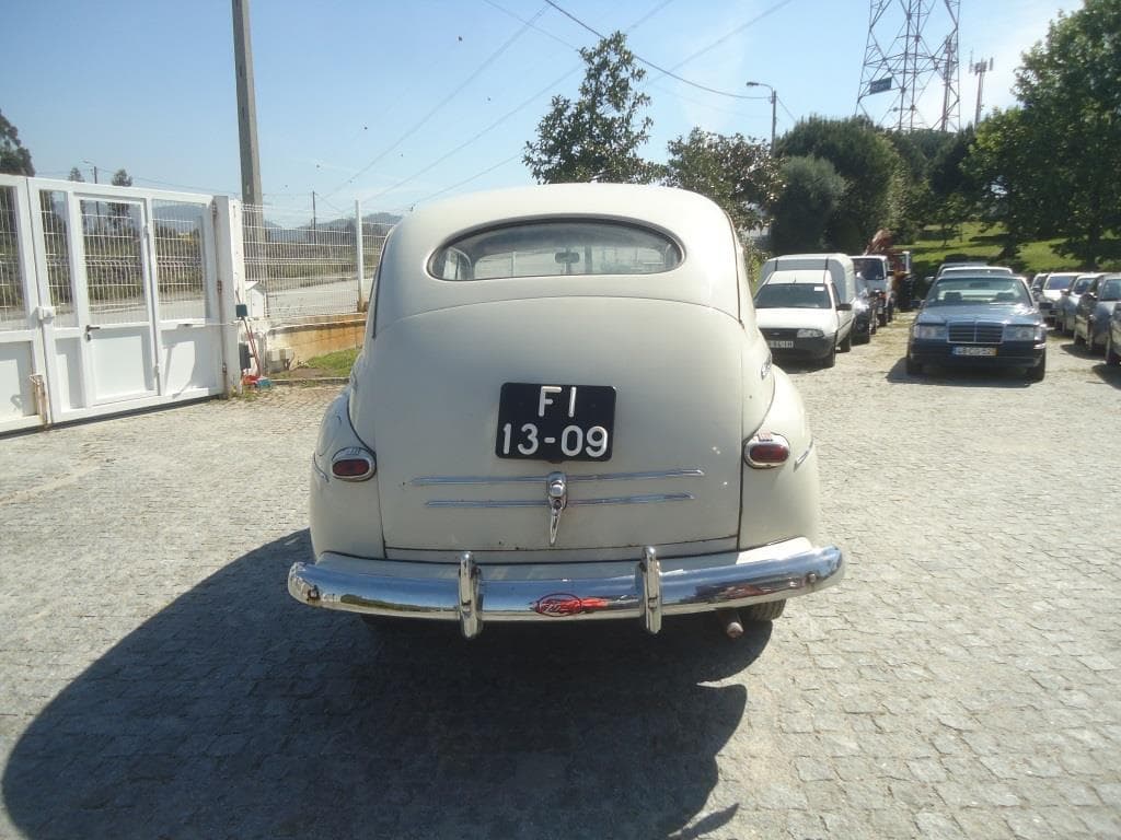 Ford 100 CV V8 — imagen 5