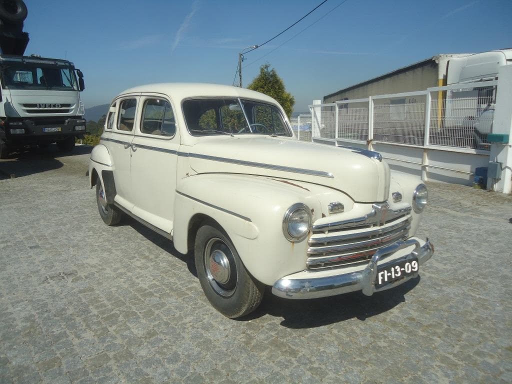 Ford 100 CV V8 — imagen 3