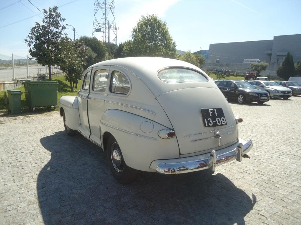 Ford 100 CV V8 — imagen 6