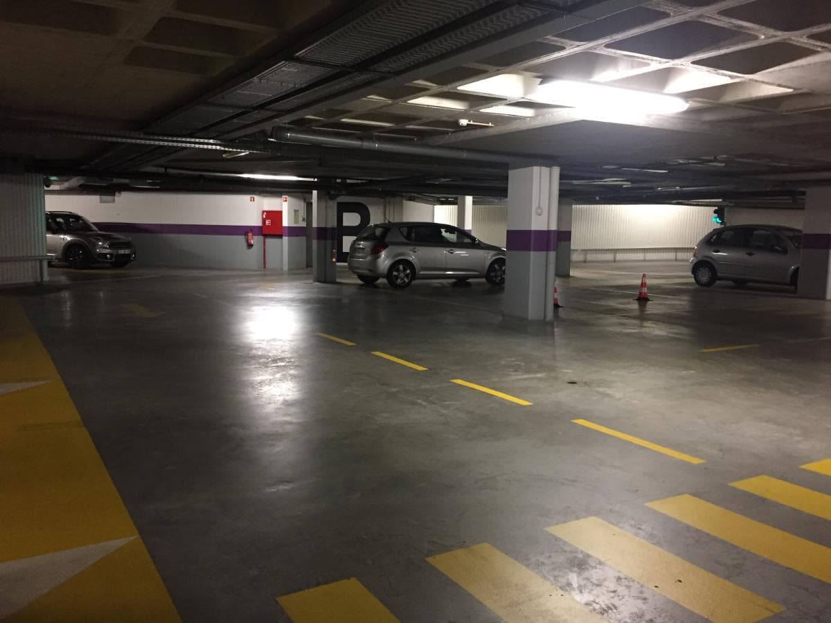 Escritório + Garagem + Arrumos · Porto — imagem 3
