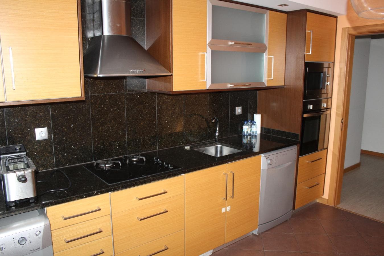 Apartamento T2 + Garagem · Setúbal — imagen 1