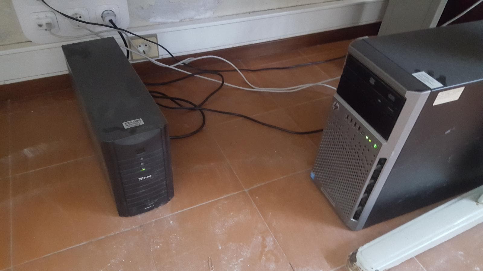 Equipamentos e Máquinas de Panificação · Equipamentos de Escritório · Veículos — imagem 142