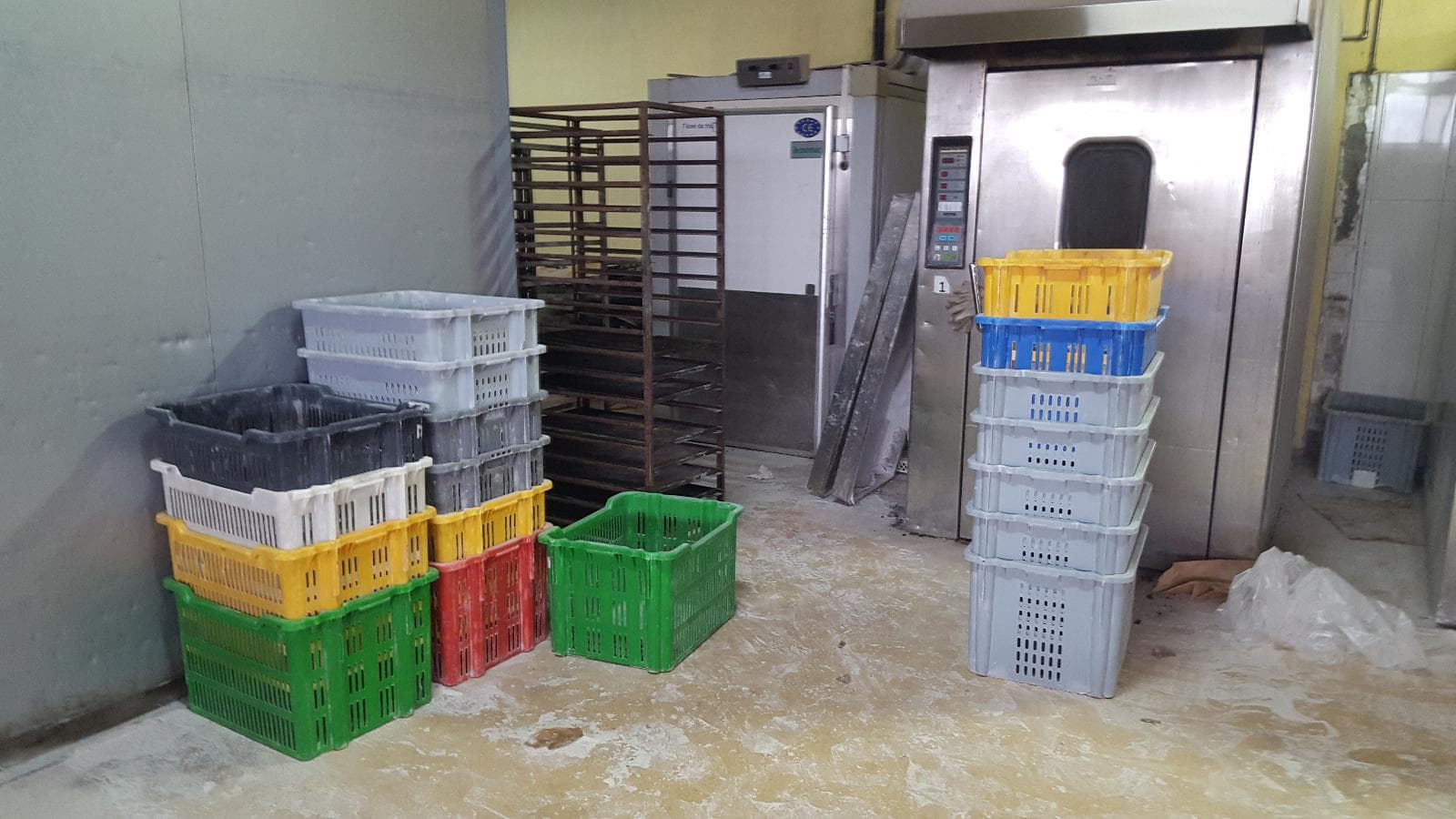 Equipamentos e Máquinas de Panificação · Equipamentos de Escritório · Veículos — imagem 139