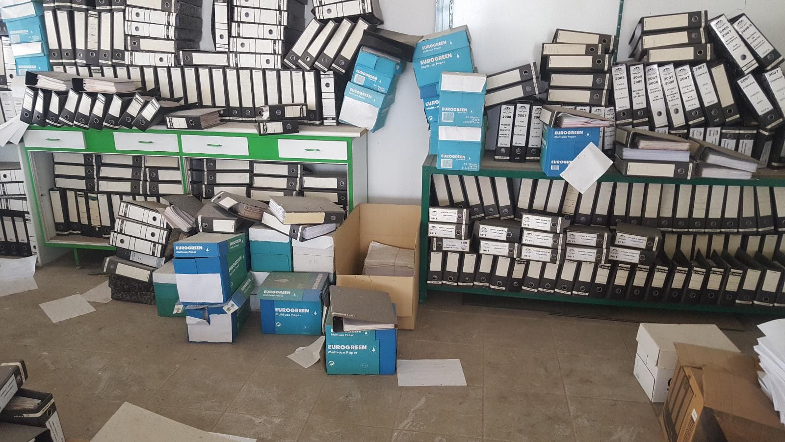 Equipamentos e Máquinas de Panificação · Equipamentos de Escritório · Veículos — imagem 144