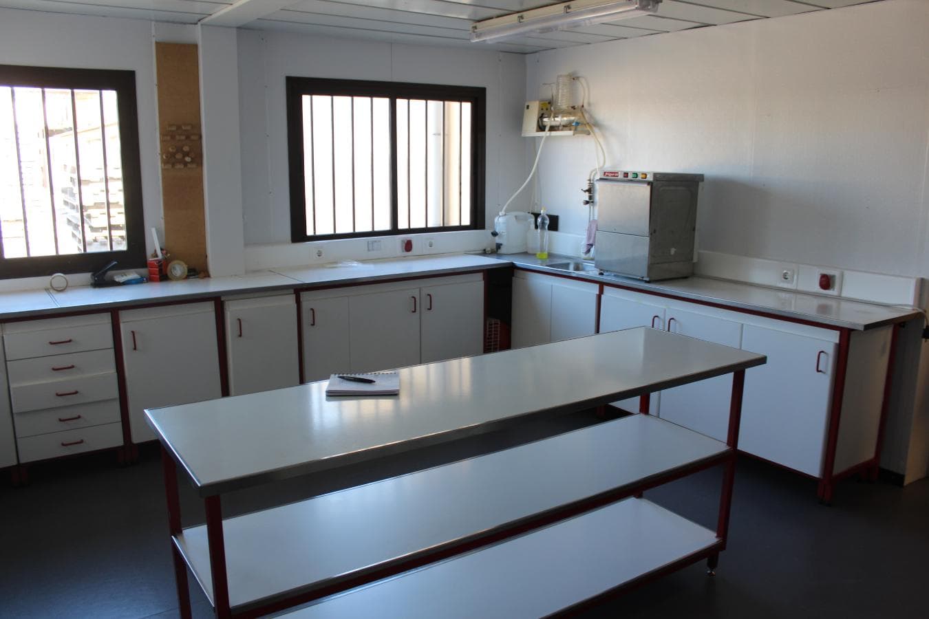 Equipamento de Laboratório + Stock de Existências — imagen 5