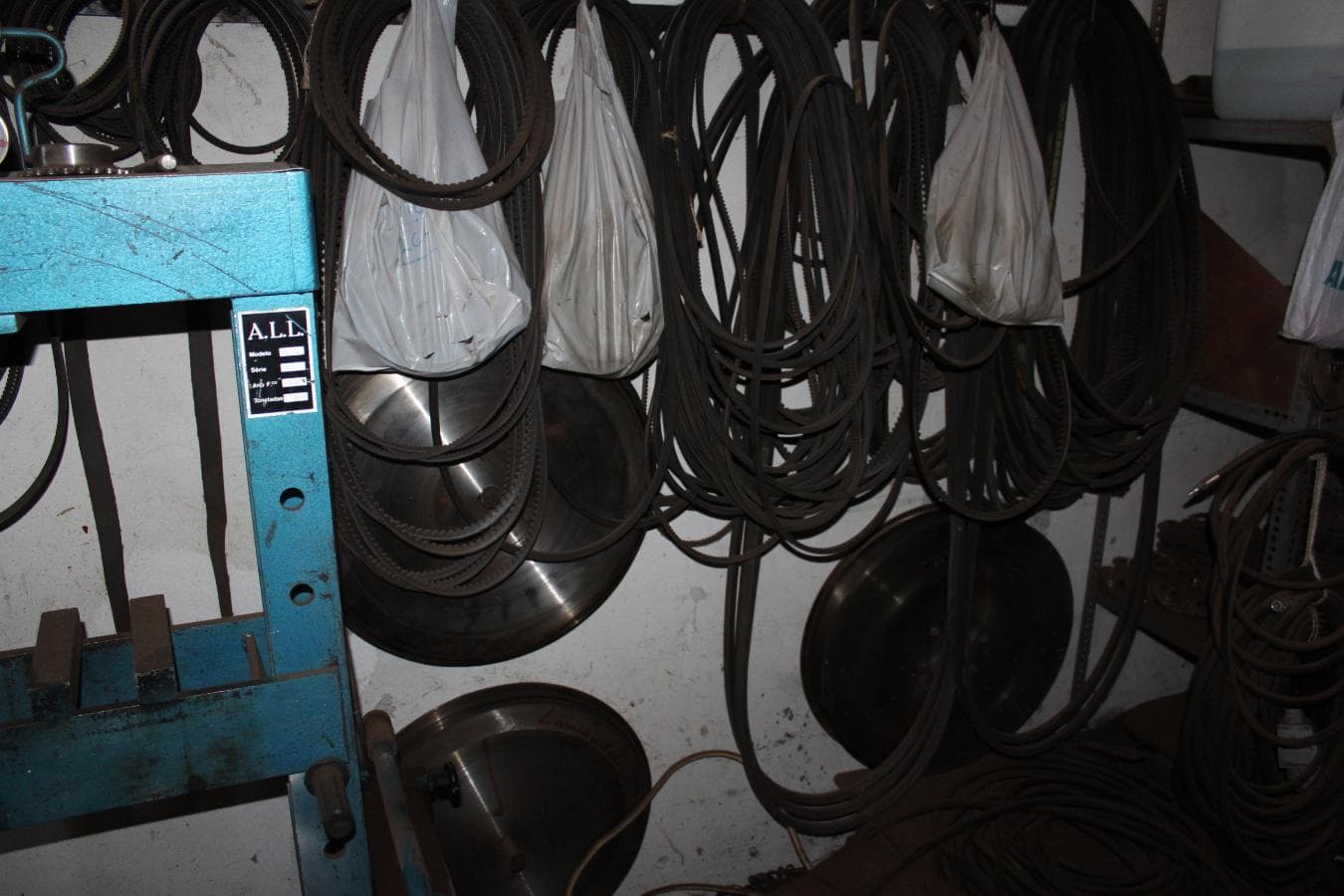 Equipamentos de oficina — imagem 9