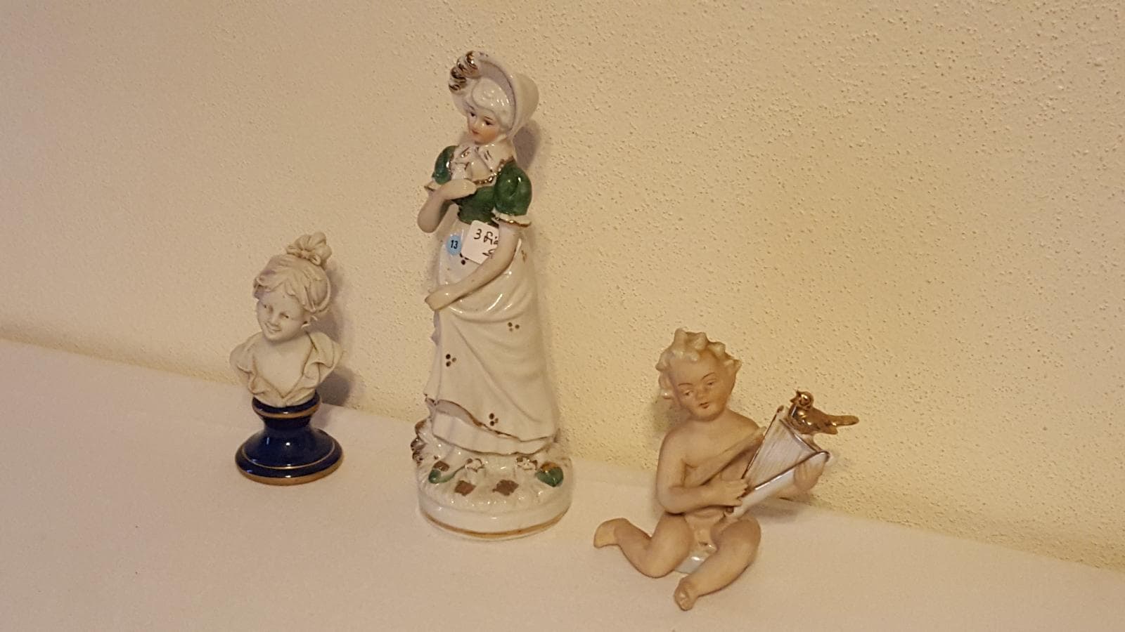 Porcelain Items — image 4