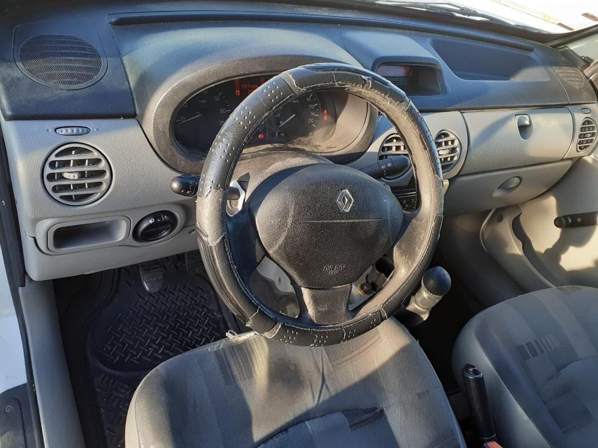 Renault Kangoo 1.5 DCI 42-BE-41 · Paredes — imagem 10