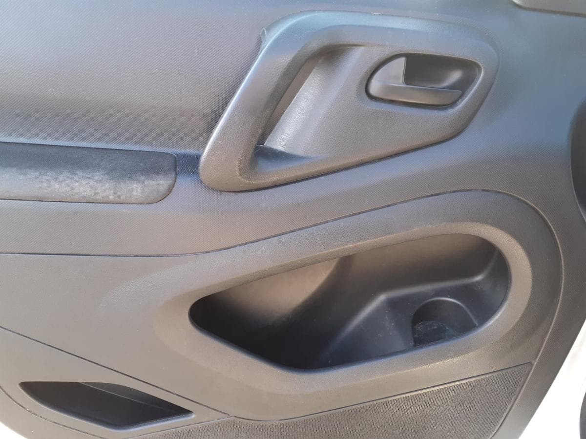 Citroen Berlingo 1.6 HDI · 3 lugares — imagem 9